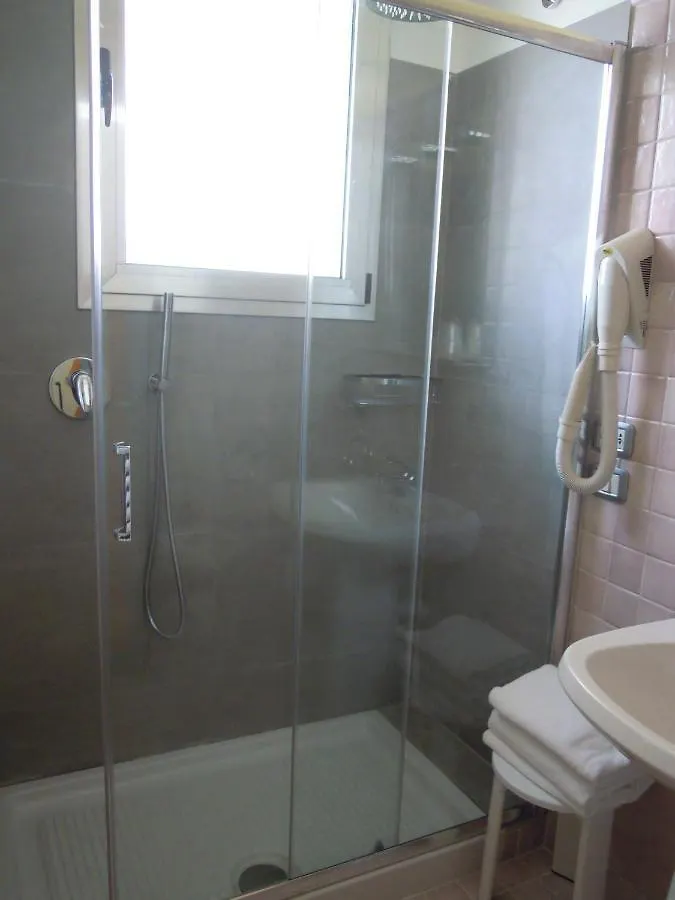 Hotel Regit Mestre 3*,  Italy
