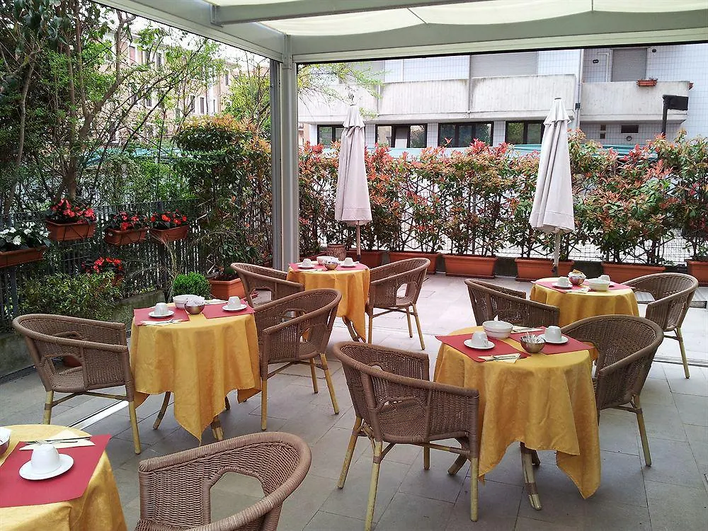 Hotel Regit Mestre 3*,